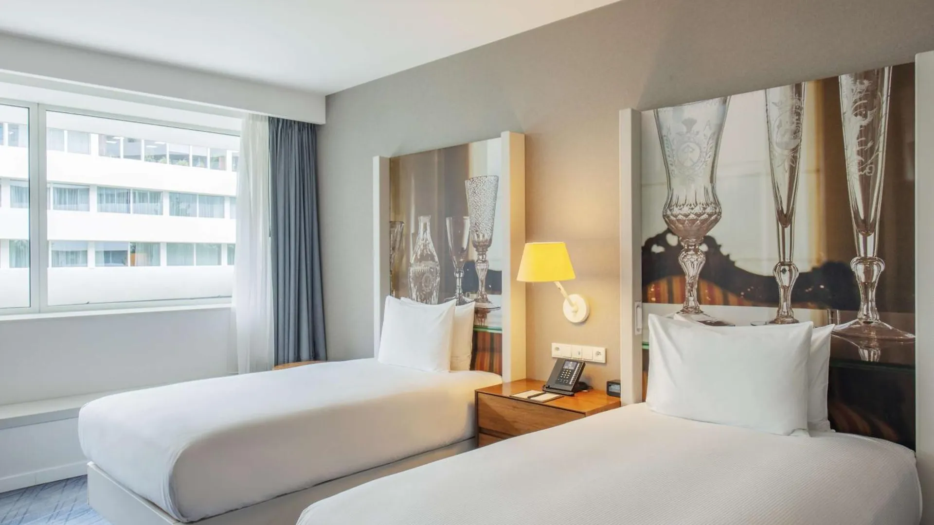 מלון Doubletree By Hilton ורוצלב