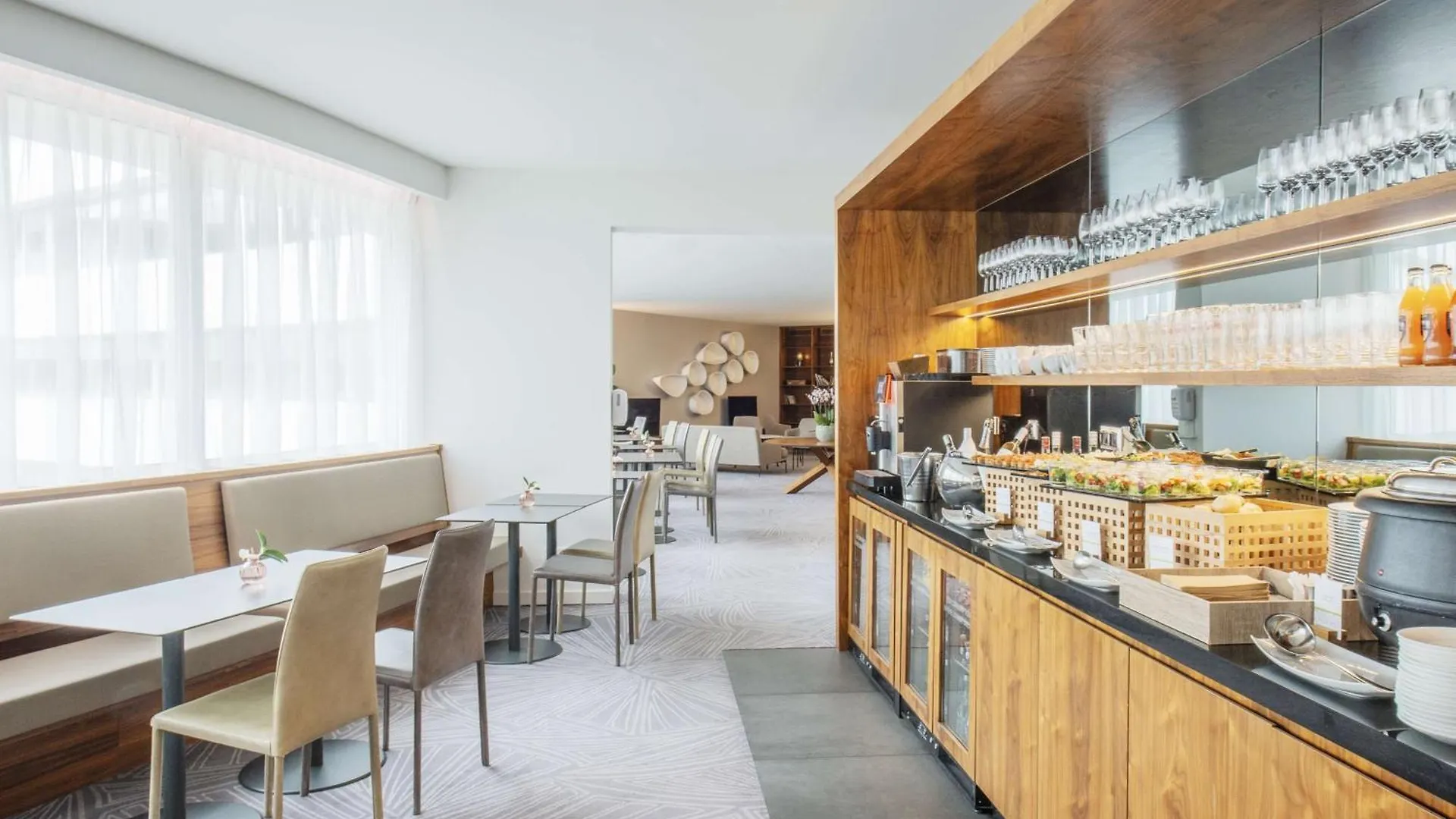 מלון Doubletree By Hilton ורוצלב
