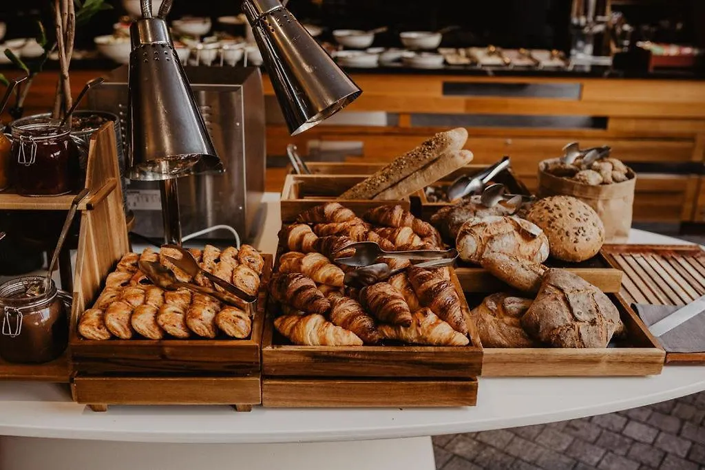 Doubletree By Hilton Wroclaw Hotel